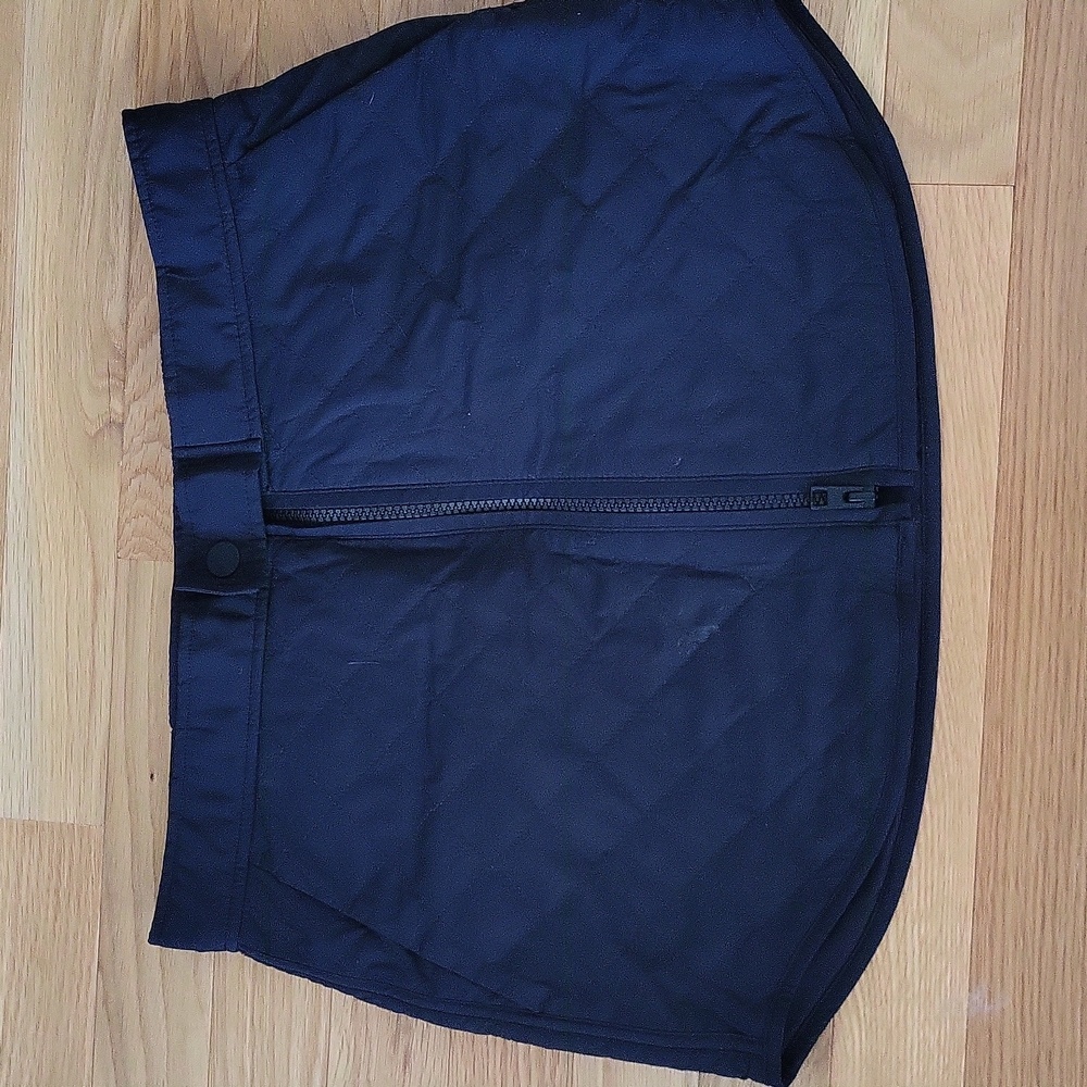 Athleta Toasty Buns Insulated Skirt -Black - 4